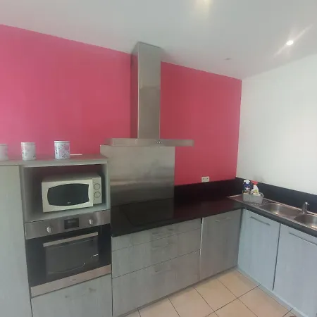 Maison Avec Jardin アデ